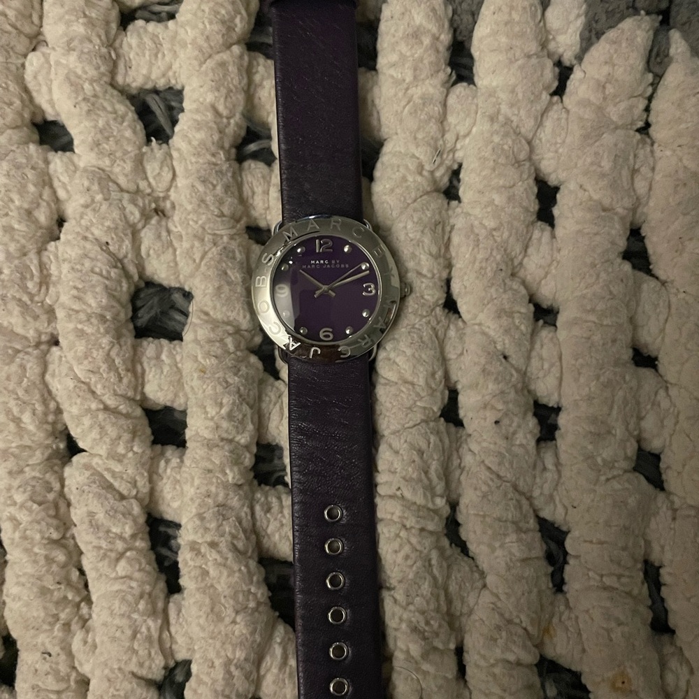 Beautiful Like New Plum Marc Jacobs Watch 💜